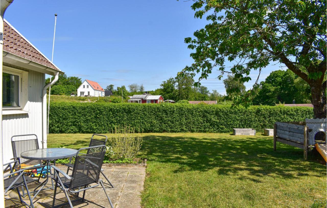 2 Bedroom Nice Home In Ystad Luaran gambar