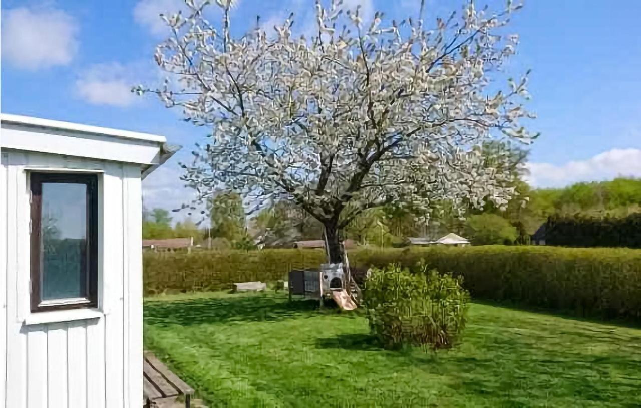 2 Bedroom Nice Home In Ystad Luaran gambar