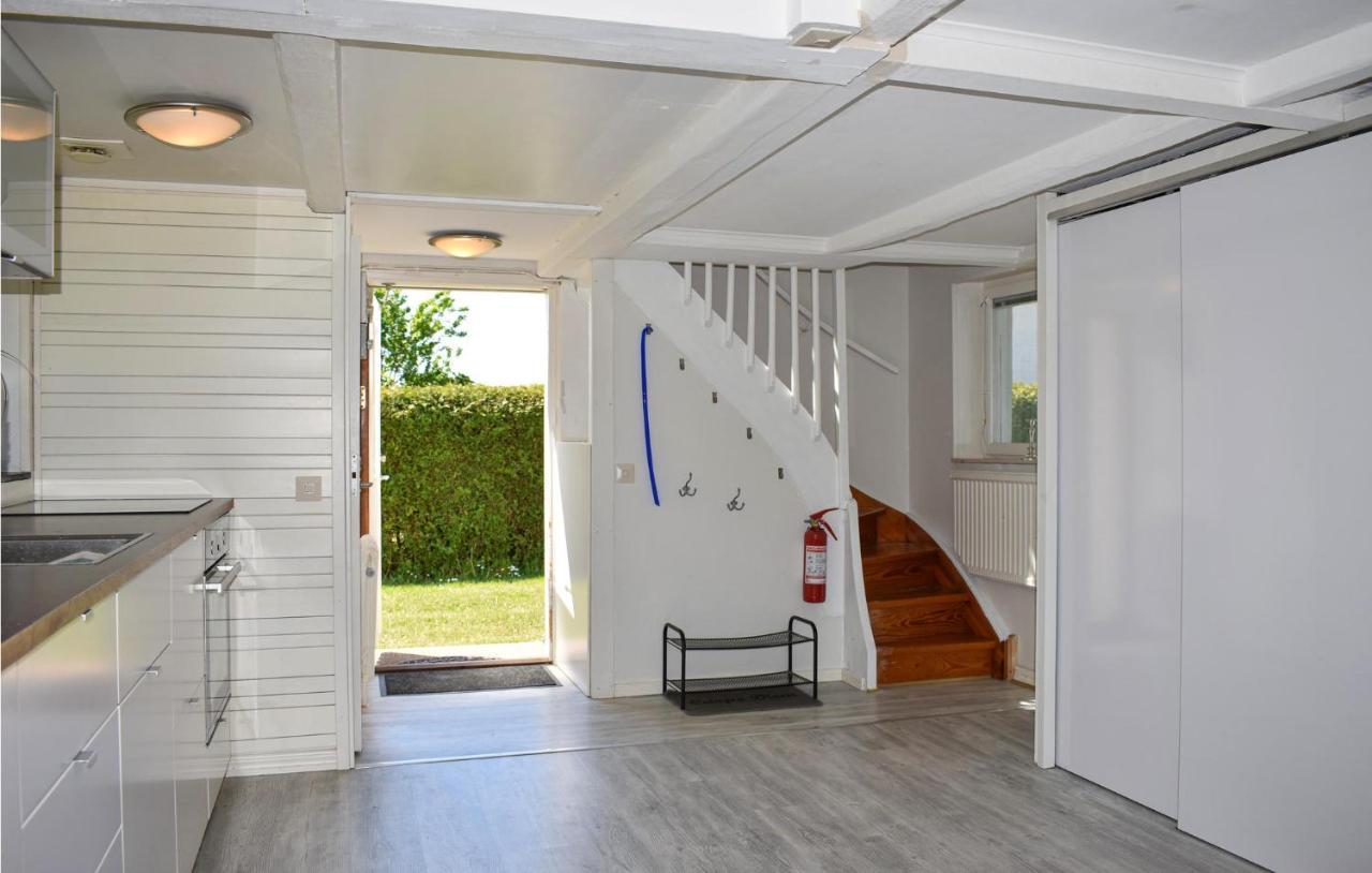 2 Bedroom Nice Home In Ystad Luaran gambar